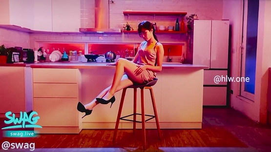 国民妹妹菲菲使坏，趁姐姐外出买晚餐的时候，吃掉她的男友！